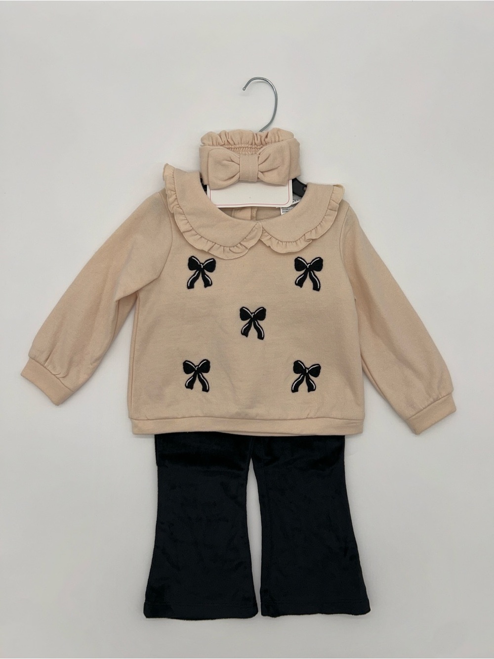 Nicole Miller Kids 18M Cozy Bow themed Outfit Set